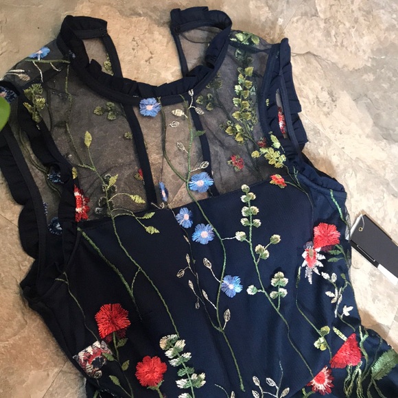 embroidered semi sheer floral dress - Picture 5 of 8